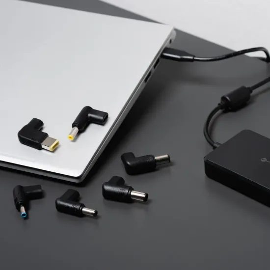 FORCELL F-ENERGY E856 univerzální nabíječka notebooků 65W (6 adaptérů) - černý