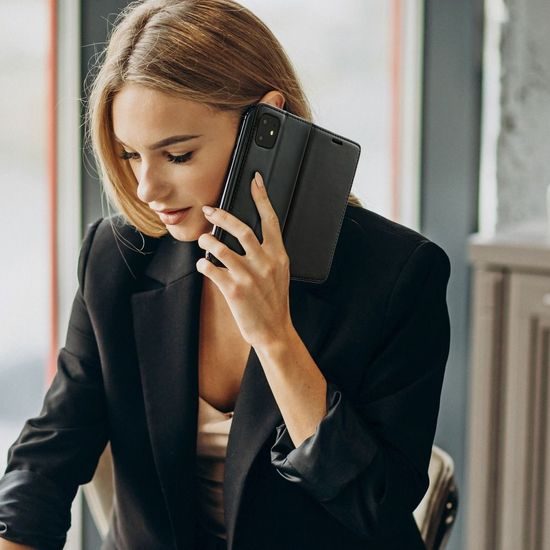 Pouzdro / obal na Samsung Galaxy Grand Prime (G530F) černé - knížkové Magnet