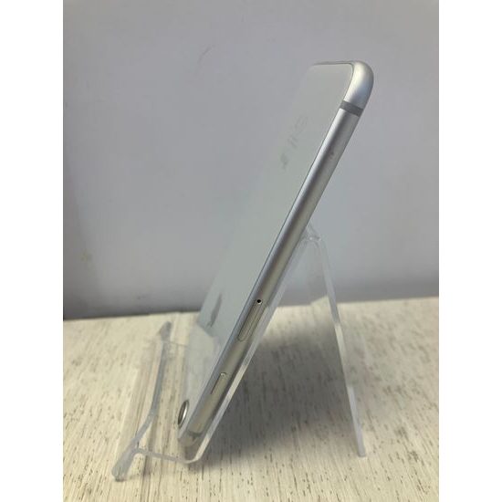 Apple iPhone 8 2GB/64GB bílý - použitý (B-)