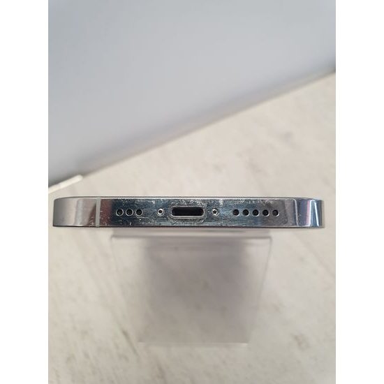 Apple iPhone 12 Pro 128GB stříbrná - použitý (B-)