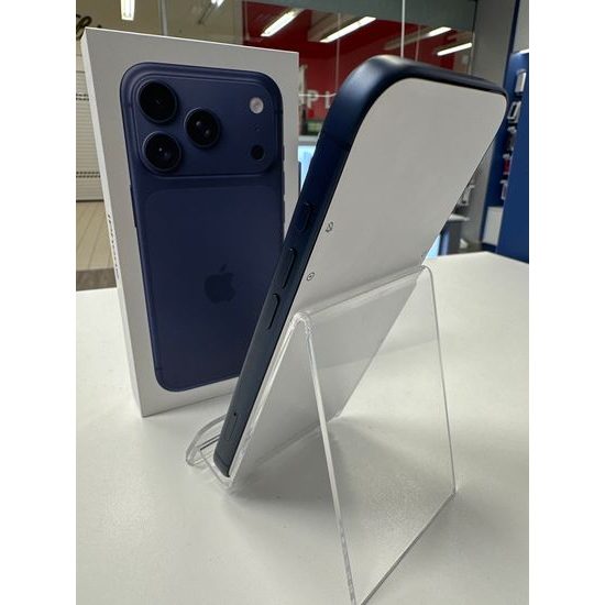 Apple iPhone 17 Pro 256GB modrý - použitý (ZÁNOVNÍ)