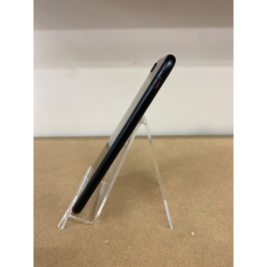 Apple iPhone SE 2020 128 GB černý - použitý (B)