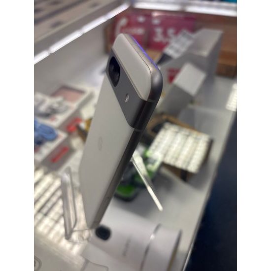 Google Pixel 8A 8GB/128GB bílý - použitý (B)
