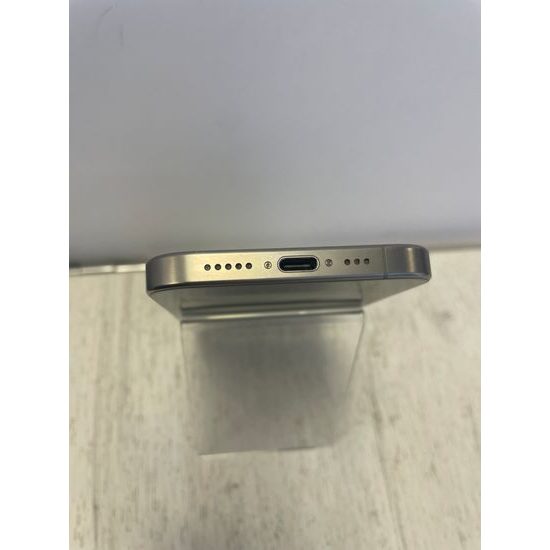 Apple iPhone 15 Pro 128GB natural titanium - použitý (C)