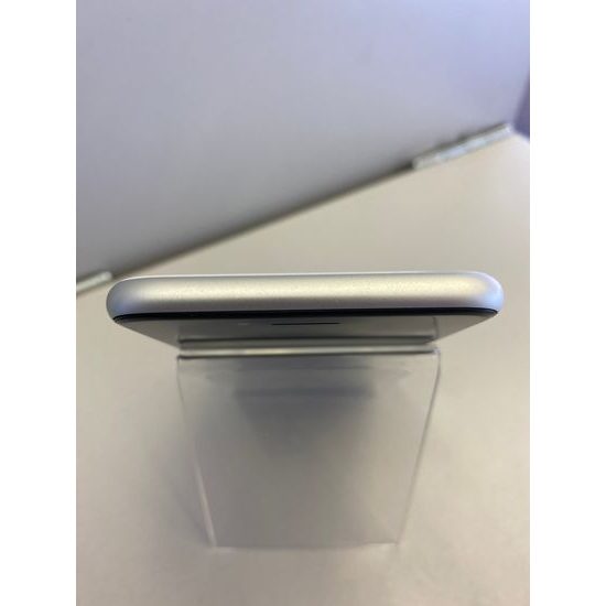 Apple iPhone SE (2020) 64GB bílý použitý - (B)