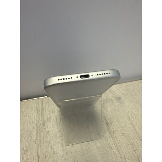 Apple iPhone 17 Pro Max 256GB stříbrný - použitý (A)