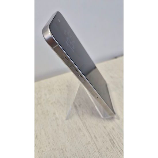 Apple iPhone 15 Pro Max 256GB bílý - použitý (B-)