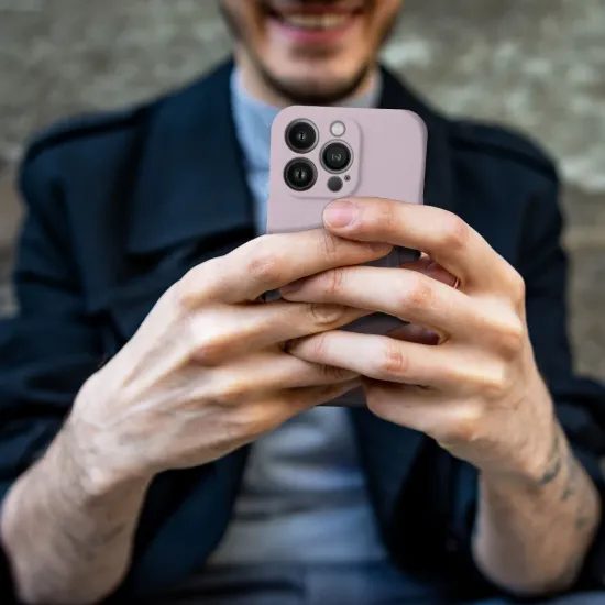 Obal / kryt na Apple iPhone 16e růžový - Silicone Mag Cover