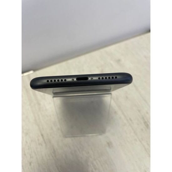 Apple iPhone 11 64GB bílý - použitý (B)