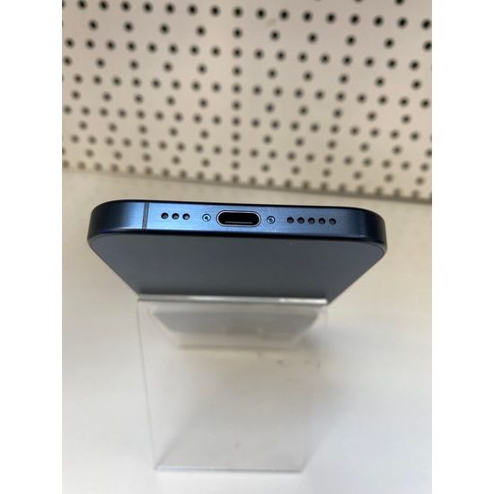 Apple iPhone 15 Pro 256GB modrý - použitý (A-)