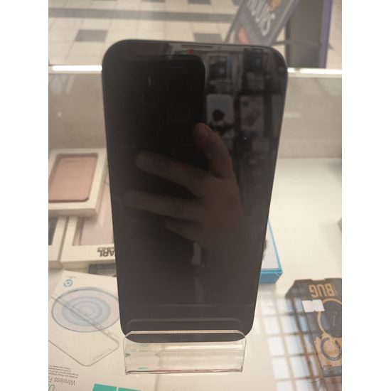 Apple iPhone 13 256 GB černá - použitý (B-)
