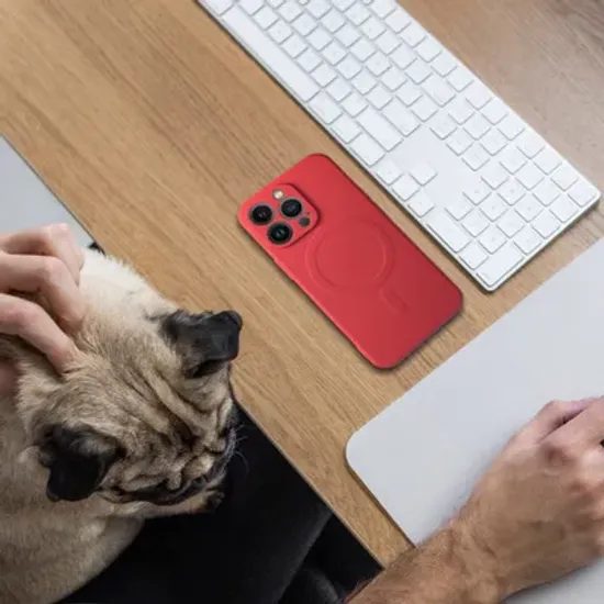 Obal / kryt na Apple iPhone 17 Pro červený - Silicone Mag Cover