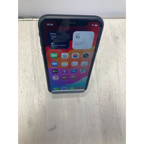 Apple iPhone 11 4GB/64GB černý - použitý (A-)