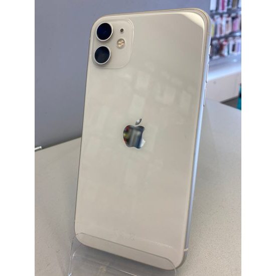 Apple iPhone 11 64GB bílý - použitý (A)