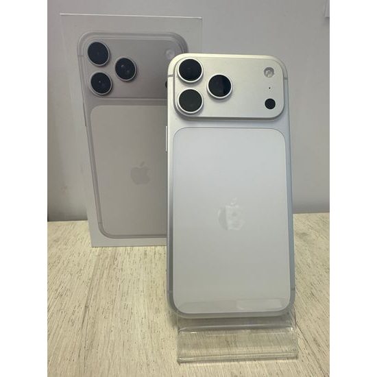 Apple iPhone 17 Pro Max 256GB stříbrný - použitý (A)