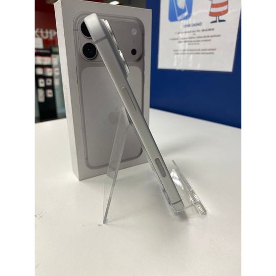 Apple iPhone 17 Pro Max 256GB stříbrný - použitý (A)