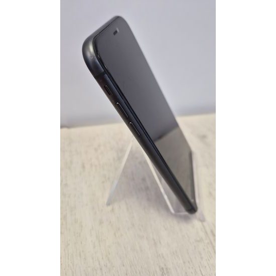 Apple iPhone 11 128GB černý - použitý (C)
