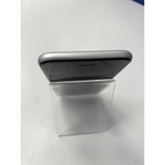 Apple iPhone SE 2020 64GB bílý - použitý (A-)