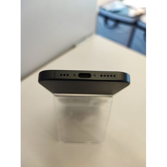 Apple iPhone 15 256GB černý - použitý (B)