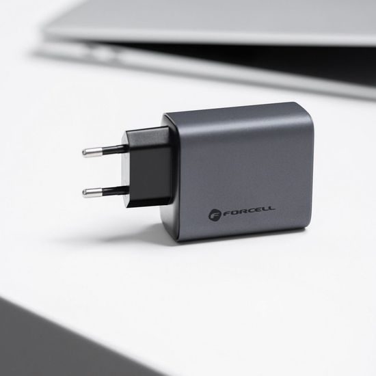 Cestovní nabíječka Forcell F-Energy s 2x USB C a USB A zásuvkami - 4A 65W s funkcí PD a Quick Charge 4.0