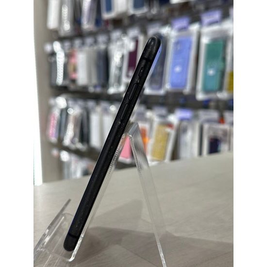 Apple iPhone 11 64GB - použitý (C)