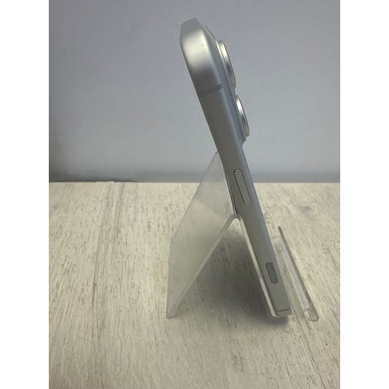 Apple iPhone 17 Pro Max 256GB stříbrný - použitý (A)