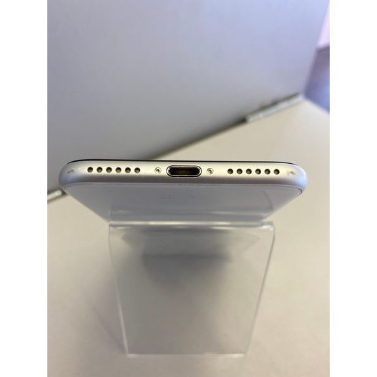 Apple iPhone SE (2020) 64GB bílý použitý - (B)