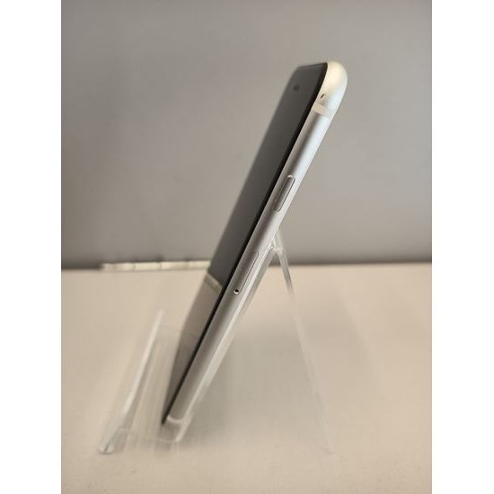 Apple iPhone SE (2020) 64GB bílý, baterie 100% - použitý (C)