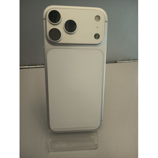 Apple iPhone 17 Pro Max 256GB stříbrný - použitý (B)