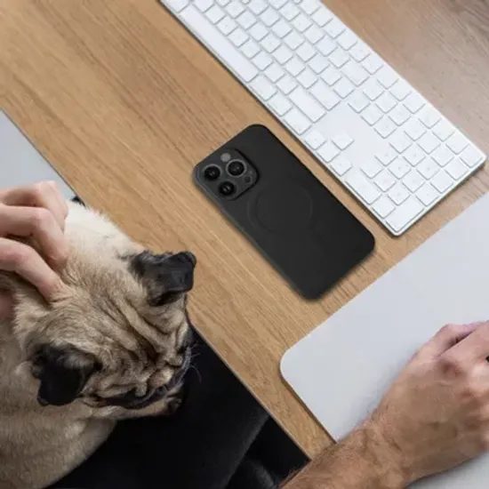 Obal / kryt na Apple iPhone 17 Air černý - SILICONE MagCover