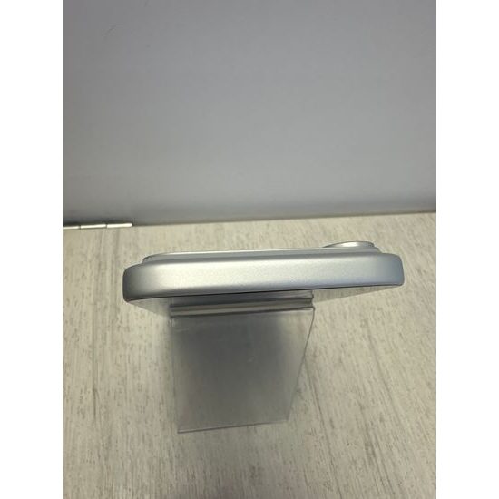 Apple iPhone 17 Pro Max 256GB stříbrný - použitý (A)