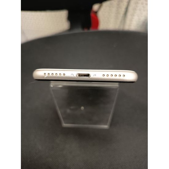 Apple iPhone SE 5G (2022) 128GB bílý - použitý (B+)