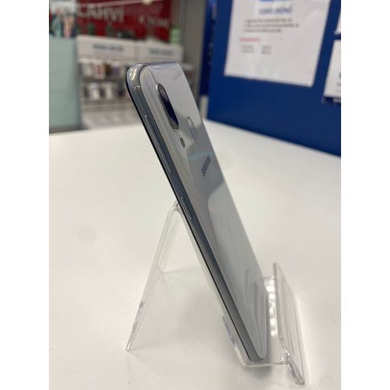 Samsung Galaxy A40 4GB/64GB bílý - použitý (A-)