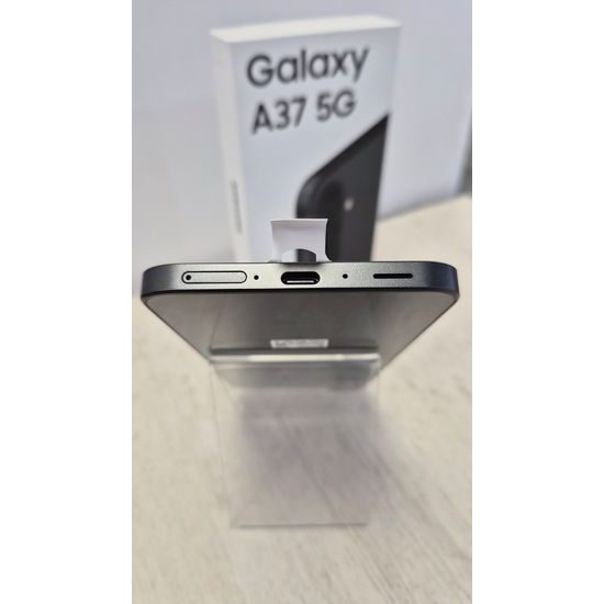Samsung Galaxy A37 5G 8GB/256GB černý - zánovní