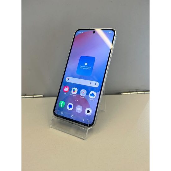 Samsung Galaxy S24 FE 8GB/128GB světle modrý - použitý (A-)