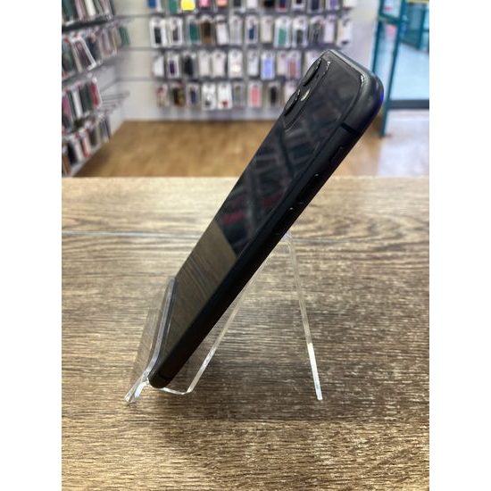 Apple iPhone 11 64GB černý - Použitý (C)