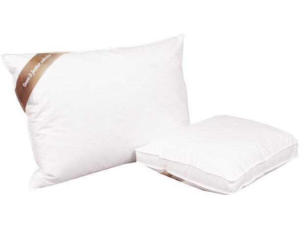 Vankúš z peria Down & feather collection - trojkomorový