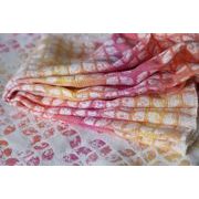 YARO PETALS ULTRA COTTON CANDY RAINBOW WRAP TENCEL, LINEN, KAPOK - YARO SLINGS{% if kategorie.adresa_nazvy[0] != zbozi.kategorie.nazev %} - ŠÁTKY{% endif %}