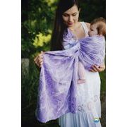 LITTLE FROG RING SLING - LILAC FLOWRORA - M (2,1 M) - LITTLE FROG /BELOVED SLINGS RING SLING{% if kategorie.adresa_nazvy[0] != zbozi.kategorie.nazev %} - ŠÁTKY{% endif %}