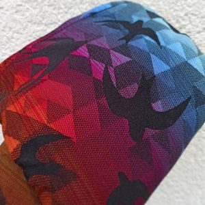 Představujeme: Lenny Lamb SWALLOWS Rainbow dark. Nádherný šátek... 🥰