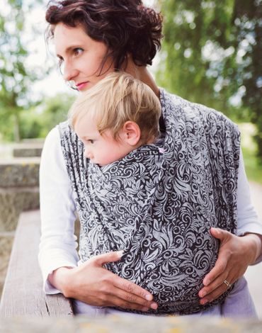 Lenire Flora Monochrome