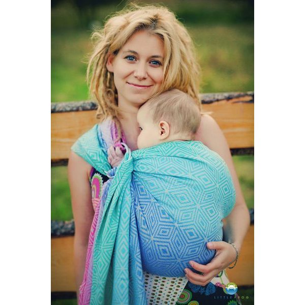 LITTLE FROG RING SLING - LINEN AURORA CUBE - M (2 M) - LITTLE FROG /BELOVED SLINGS RING SLING{% if zbozi.kategorie.adresa_nazvy[0] != zbozi.kategorie.nazev %} - ŠÁTKY{% endif %}