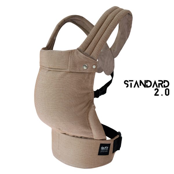 QUSY NOSÍTKO STANDARD 2.0 - WALNUT TWILL BAMBUS - STANDARD - VEL. 62 - 2 ROKY{% if zbozi.kategorie.adresa_nazvy[0] != zbozi.kategorie.nazev %} - NOSÍTKA{% endif %}