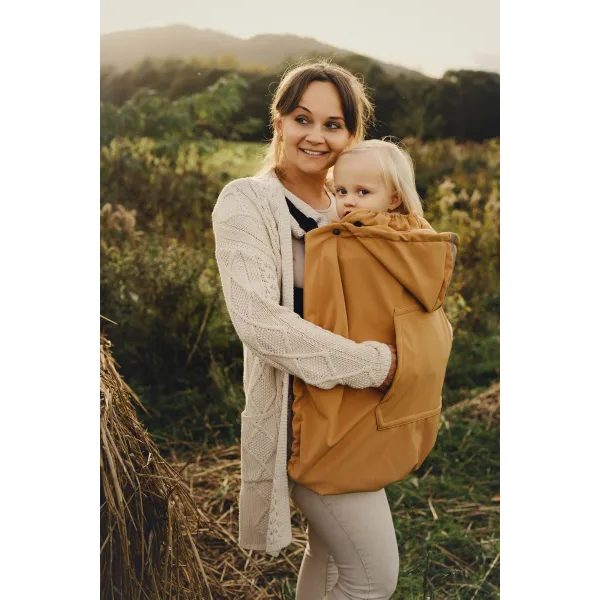 LITTLE FROG SOFTSHELLOVÁ ZATEPLOVACÍ KAPSA - MUSTARD - KAPSY LITTLE FROG{% if zbozi.kategorie.adresa_nazvy[0] != zbozi.kategorie.nazev %} - NOSÍCÍ OBLEČENÍ{% endif %}