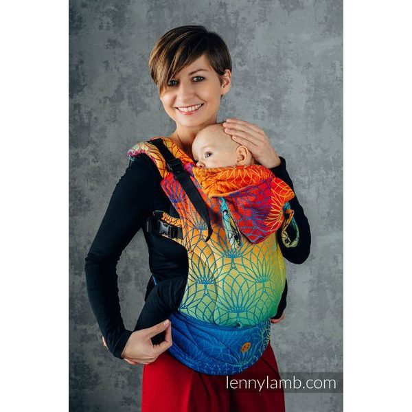 LENNYGO NOSÍTKO TODDLER - RAINBOW LOTUS - LENNYGO - TODDLER{% if zbozi.kategorie.adresa_nazvy[0] != zbozi.kategorie.nazev %} - NOSÍTKA{% endif %}