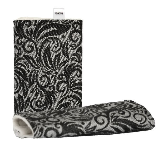 KIBI SLINTÁČKY FLORA MONOCHROME - SLINTÁČKY{% if zbozi.kategorie.adresa_nazvy[0] != zbozi.kategorie.nazev %} - DOPLŇKY PRO NOŠENÍ{% endif %}