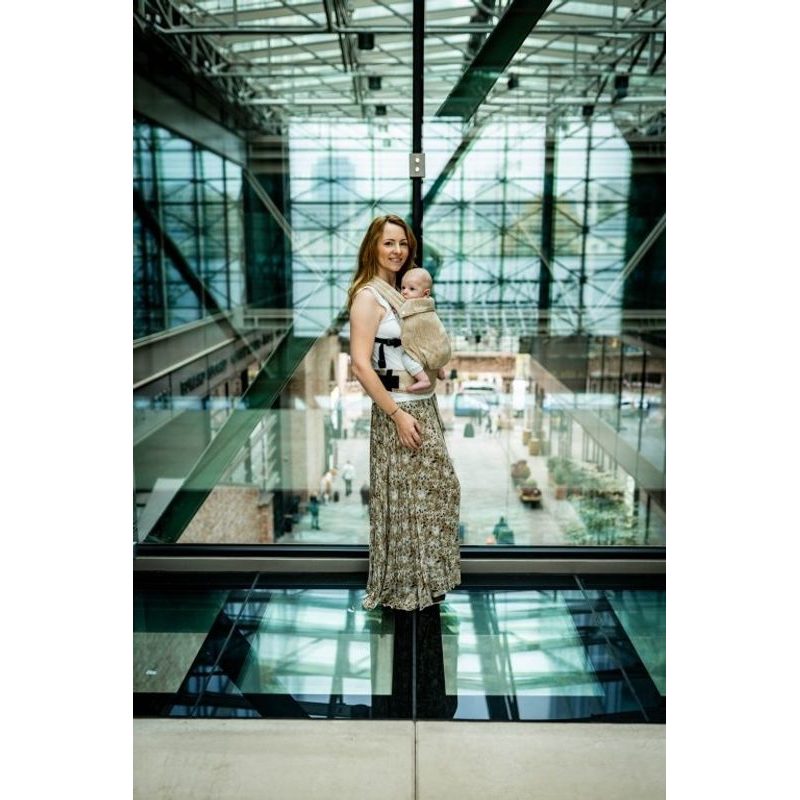 QUSY NOSÍTKO STANDARD 2.0 - SAND STORIES NUDE - QUSY - NOSÍTKA