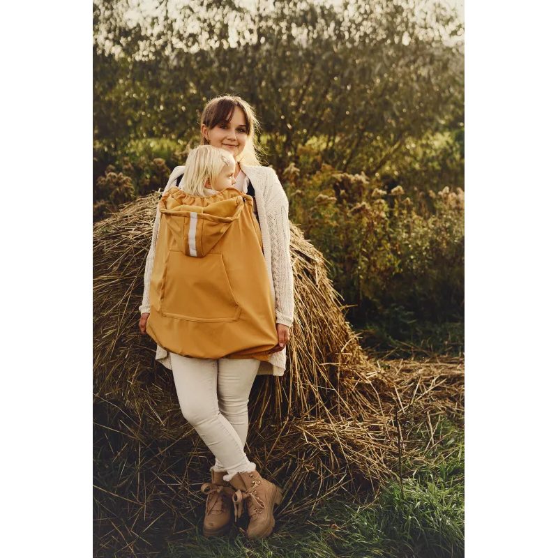 LITTLE FROG SOFTSHELLOVÁ ZATEPLOVACÍ KAPSA - MUSTARD - KAPSY LITTLE FROG - NOSÍCÍ OBLEČENÍ