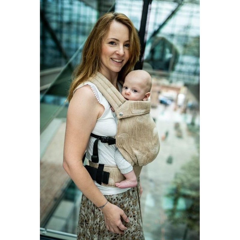 QUSY NOSÍTKO STANDARD 2.0 - SAND STORIES NUDE - QUSY - NOSÍTKA