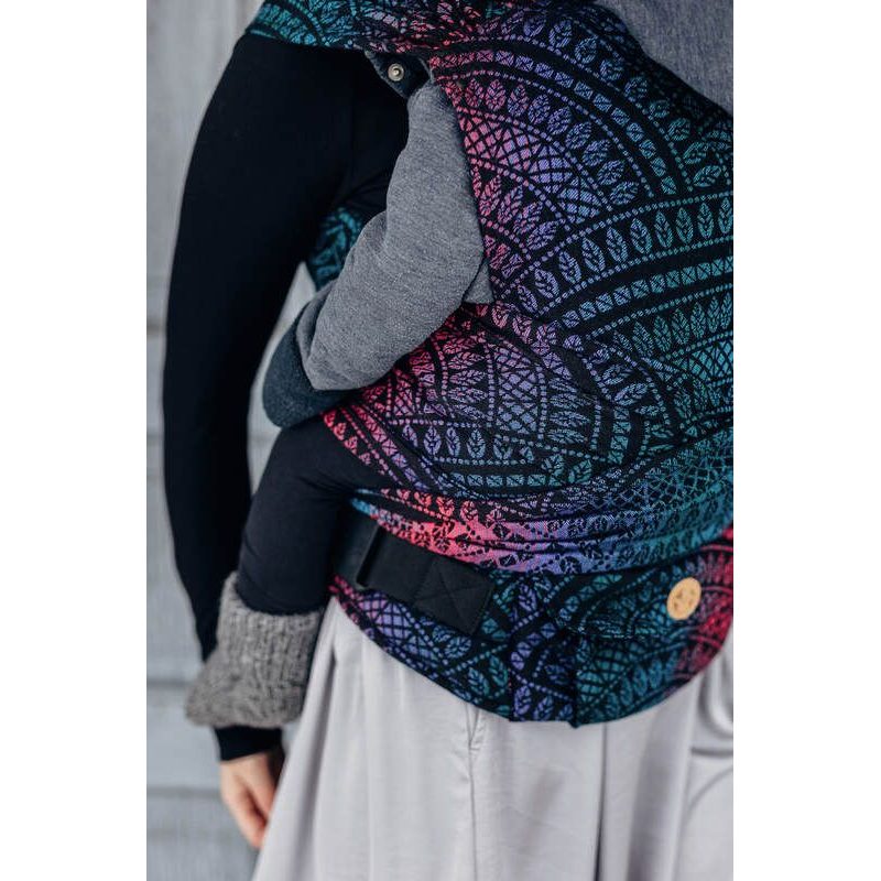 LENNYHYBRID NOSÍTKO STANDARD - PEACOCK'S TAIL - BLACK OPAL (MERINO, HEDVÁBÍ, KAŠMÍR) - LENNYHYBRID - NOSÍTKA